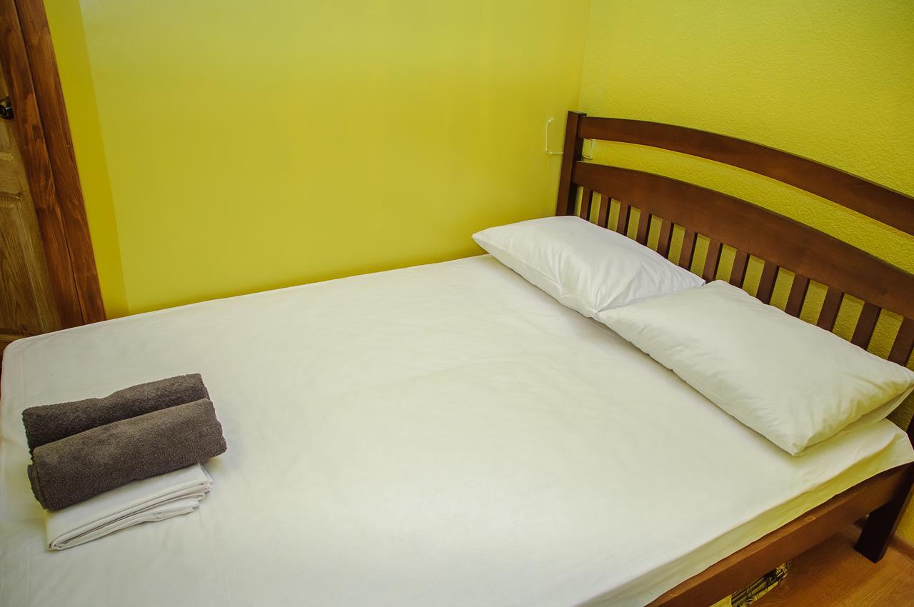 Golden Globus Hostel Kiev Exterior foto