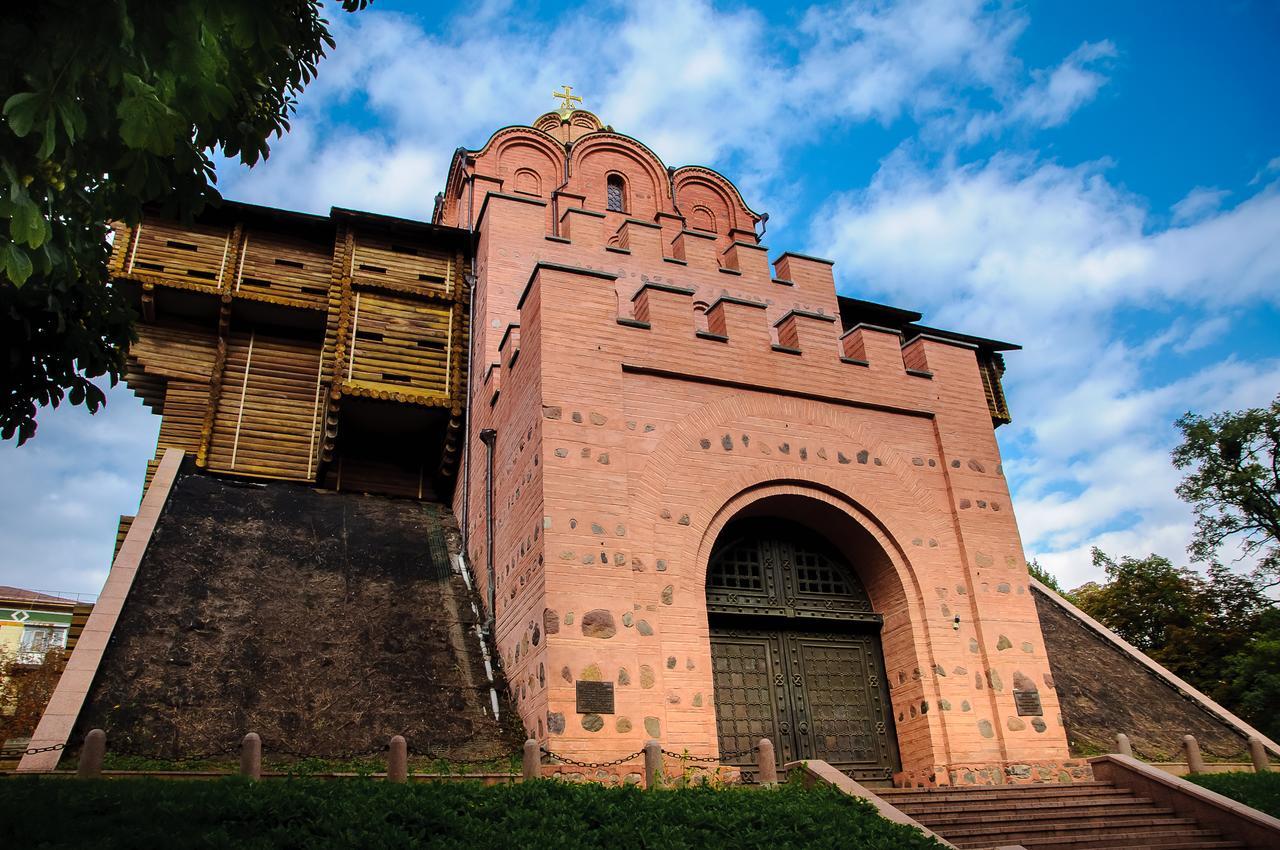 Golden Globus Hostel Kiev Exterior foto